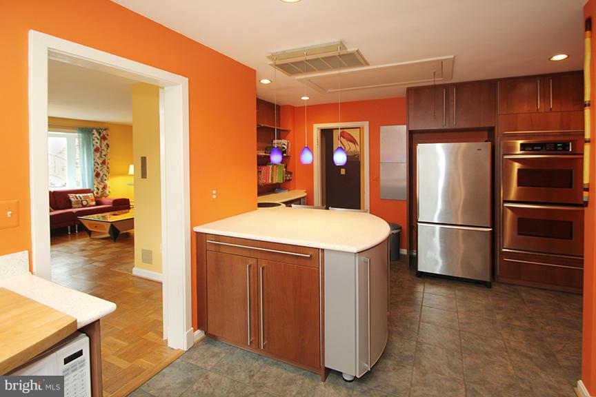 14 Midhurst Road Silver Spring, MD 20910 - Photo 10 of 30 Kitchen