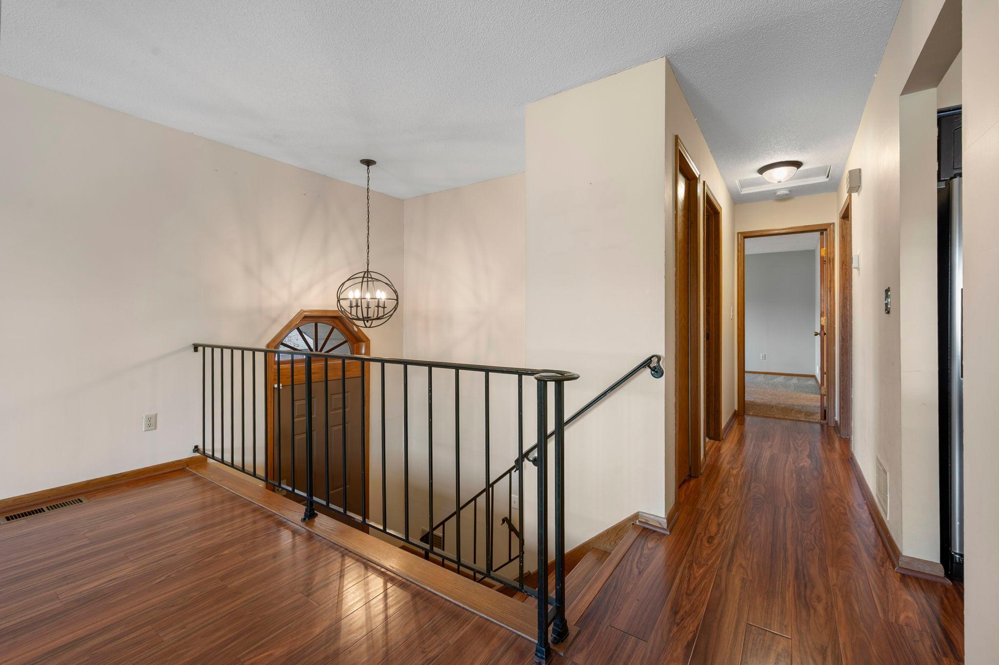 2505 Geranium Avenue East Maplewood, MN 55119 - Photo 12 of 42