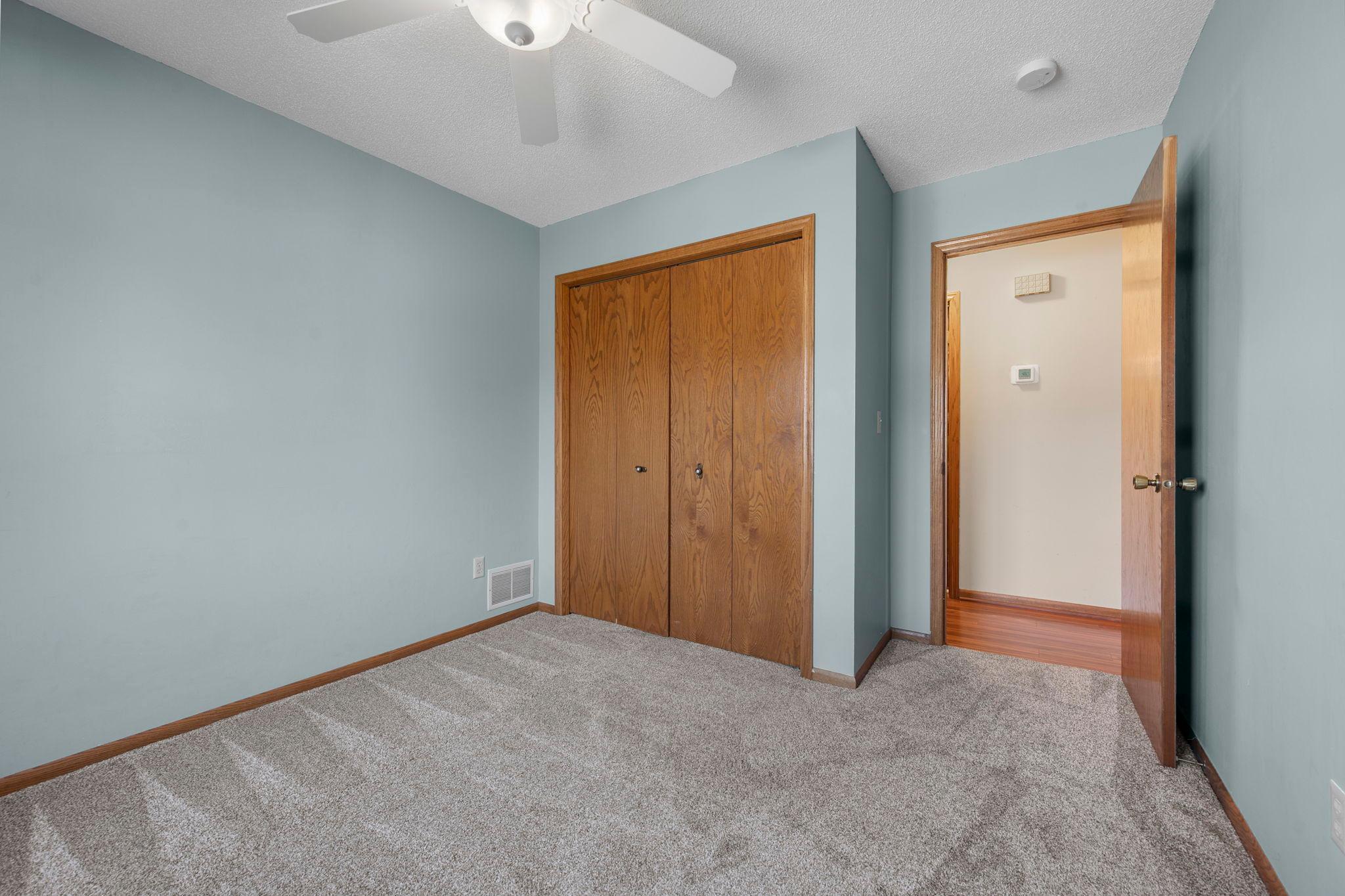 2505 Geranium Avenue East Maplewood, MN 55119 - Photo 31 of 42
