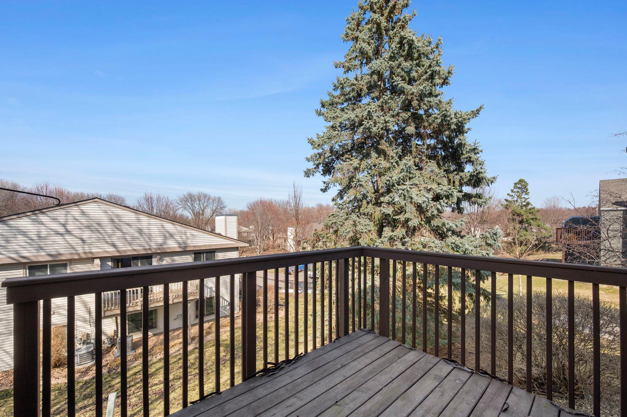 2505 Geranium Avenue East Maplewood, MN 55119 - Photo 37 of 42
