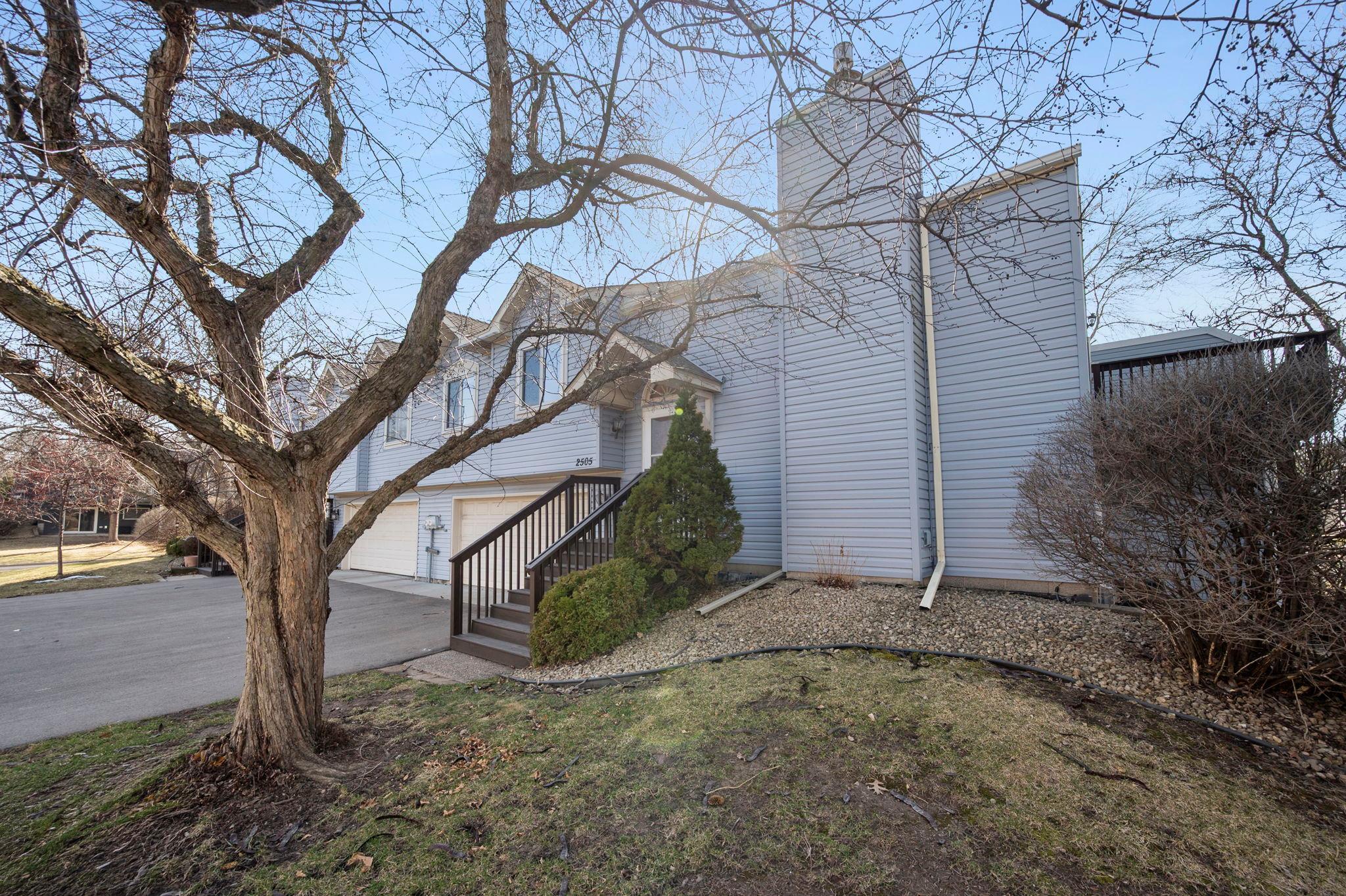 2505 Geranium Avenue East Maplewood, MN 55119 - Photo 7 of 42