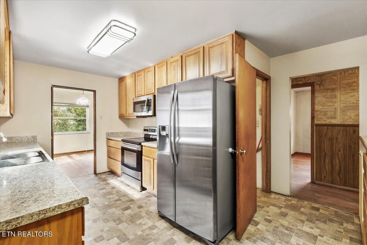 808 Oliver Road Knoxville, TN 37920 - Photo 12 of 32