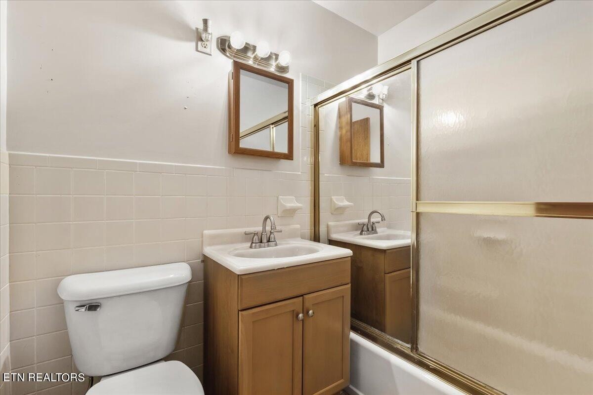 808 Oliver Road Knoxville, TN 37920 - Photo 17 of 32