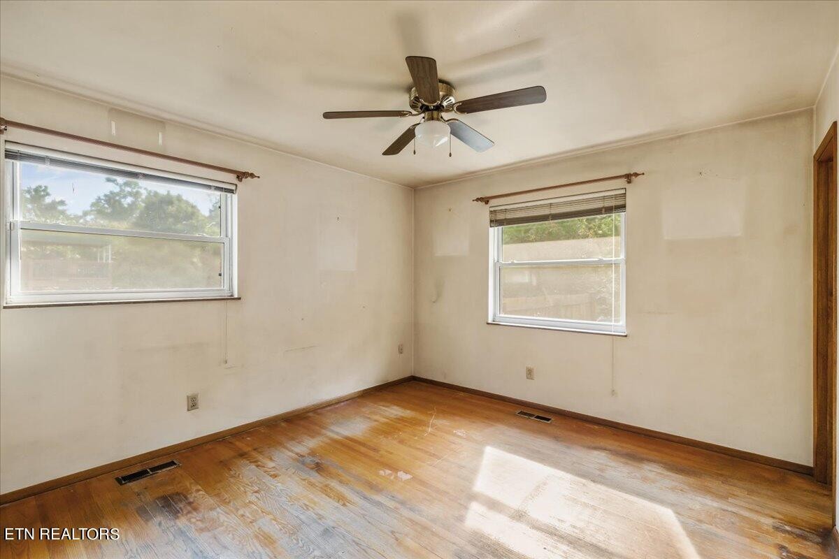 808 Oliver Road Knoxville, TN 37920 - Photo 18 of 32