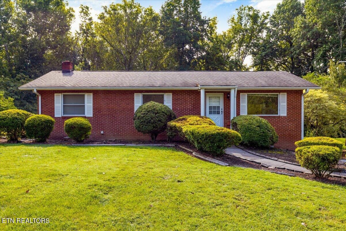 808 Oliver Road Knoxville, TN 37920 - Photo 2 of 32