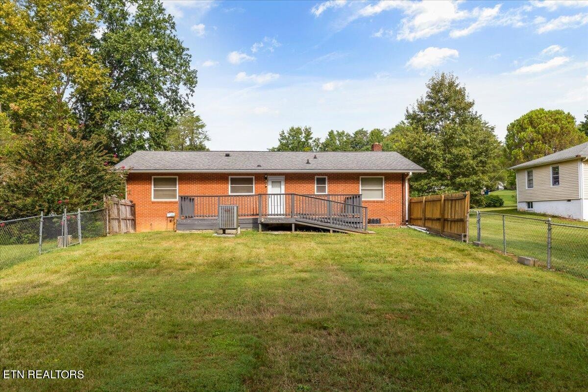 808 Oliver Road Knoxville, TN 37920 - Photo 23 of 32