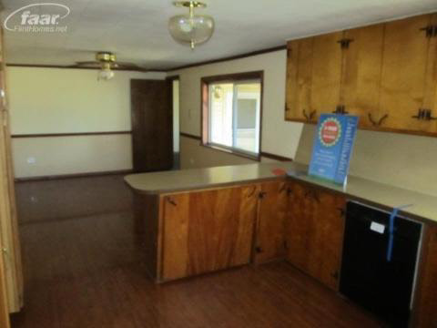 9424 Woodworth Road Ovid, MI 48866 - Photo 10 of 12 20166531-9.JPG