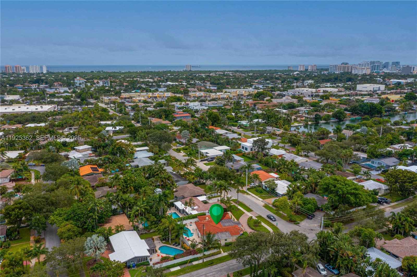 1900 North Victoria Park Road Fort Lauderdale, FL 33305 - Photo 50 of 60 an aerial view of multiple house