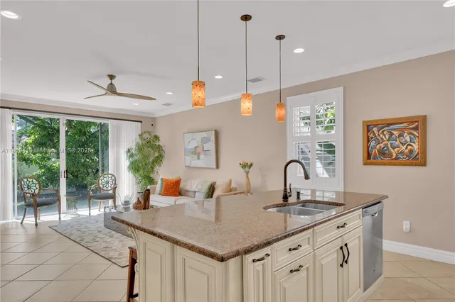 $860,000 | 322 Southwest 184th Way, Pembroke Pines, FL 33029