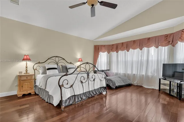 $860,000 | 322 Southwest 184th Way, Pembroke Pines, FL 33029