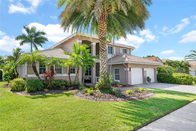 $860,000 | 322 Southwest 184th Way, Pembroke Pines, FL 33029