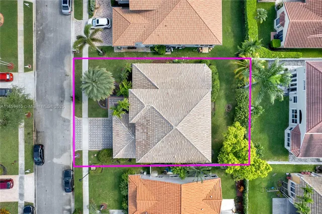 $860,000 | 322 Southwest 184th Way, Pembroke Pines, FL 33029