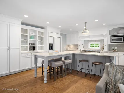 $1,425,000 | 30 Waverly Avenue, Clarendon Hills, IL 60514