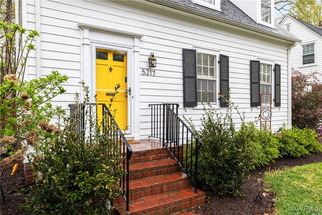 5217 Sylvan Road Richmond, VA 23225 - Photo 4 of 46 a view of a house with a porch