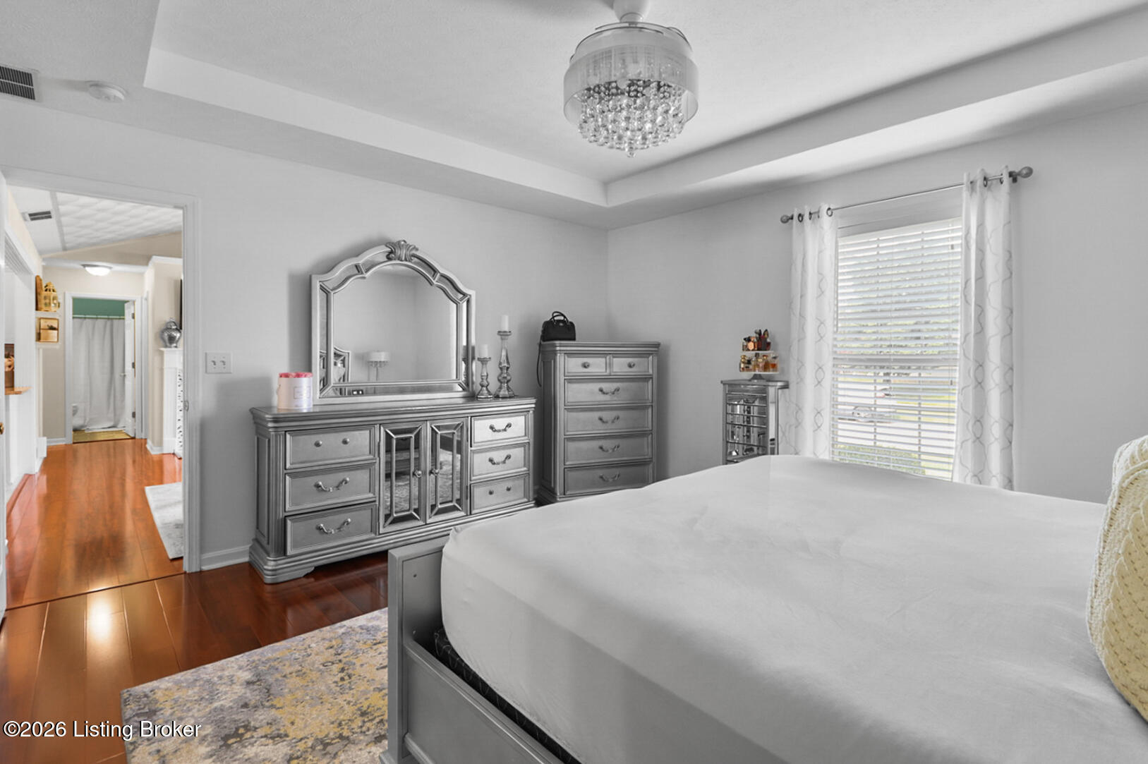 10002 Lancewood Road Louisville, KY 40229 - Photo 18 of 34 20260722_214311610_iOS