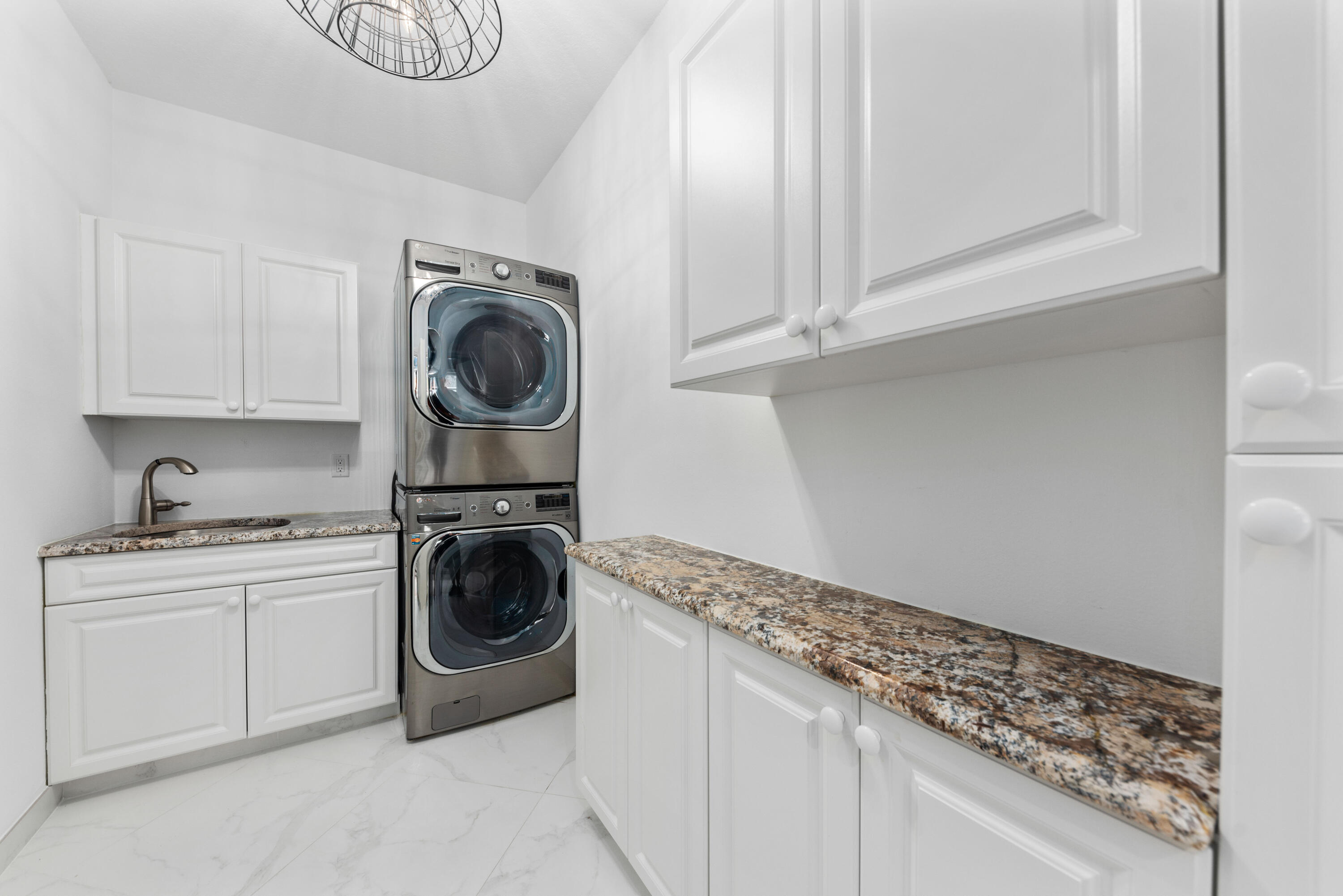 51 Colony Road Jupiter Inlet Colony, FL 33469 - Photo 25 of 65 51 Colony Rd (9)