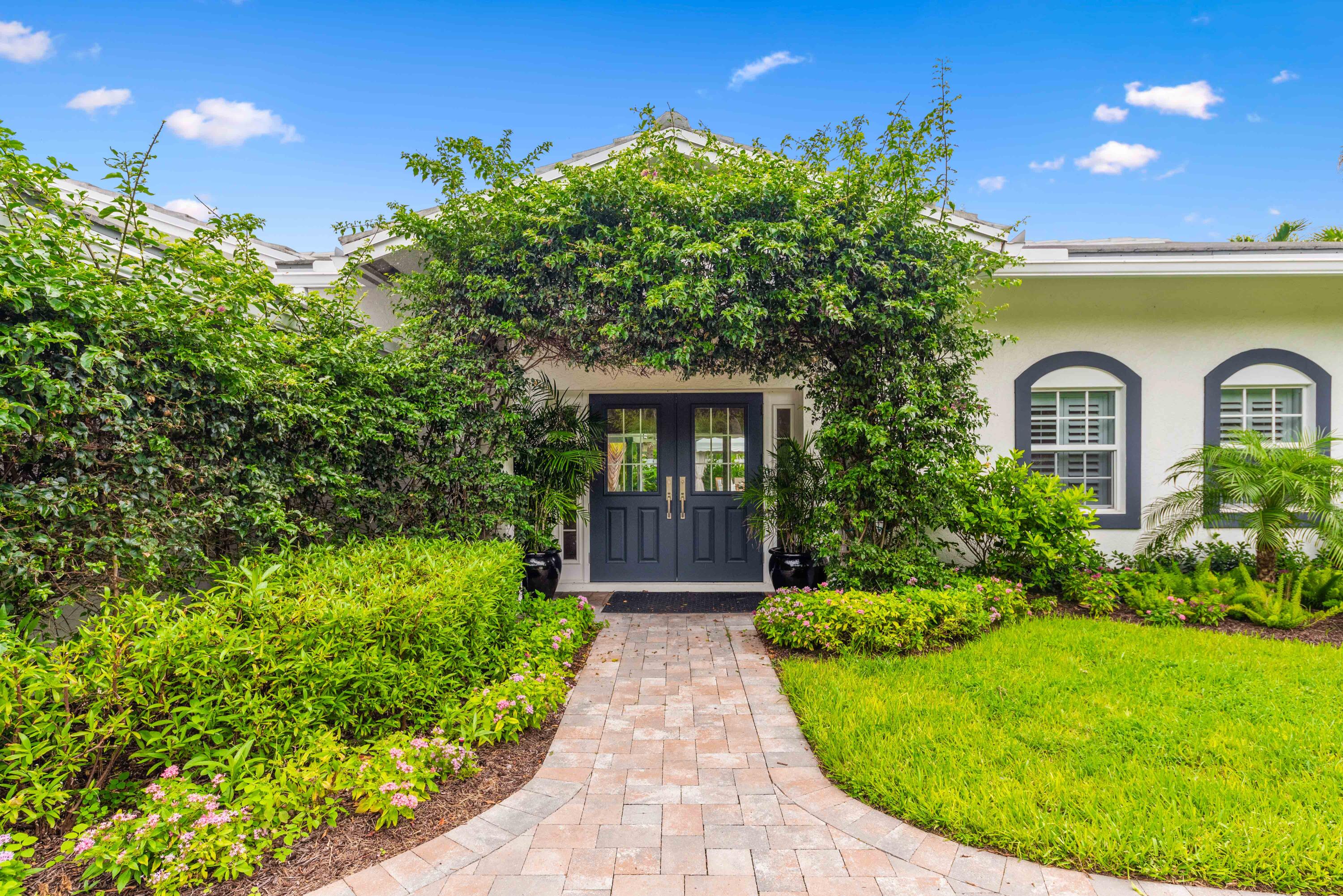 51 Colony Road Jupiter Inlet Colony, FL 33469 - Photo 5 of 65 51 Colony Rd (27)
