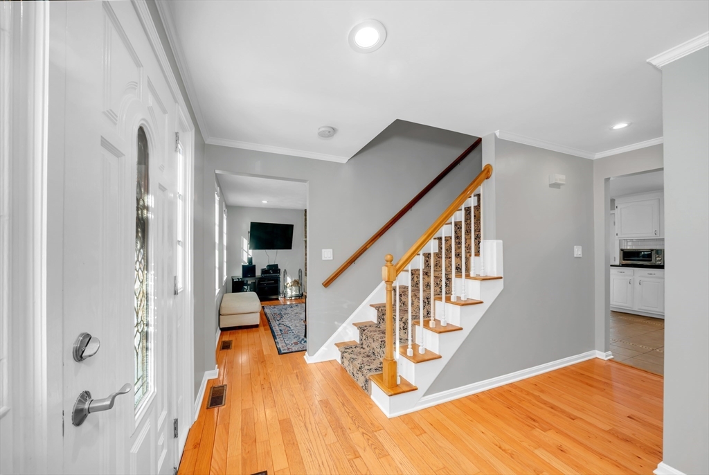 37 Sullivan Street North Andover, MA 01845 - Photo 11 of 42