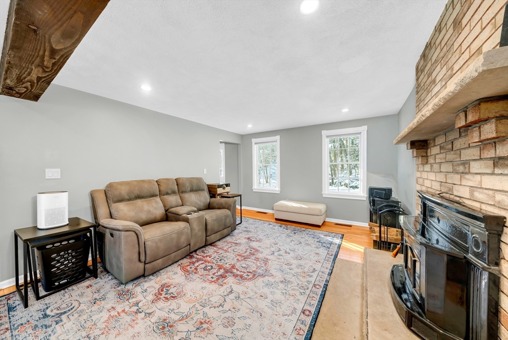 37 Sullivan Street North Andover, MA 01845 - Photo 20 of 42