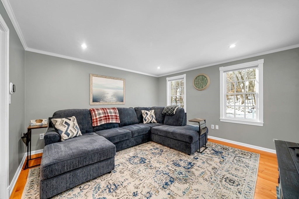 37 Sullivan Street North Andover, MA 01845 - Photo 22 of 42
