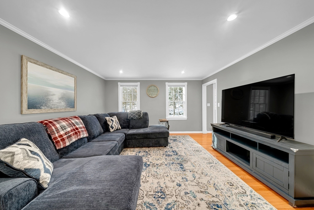 37 Sullivan Street North Andover, MA 01845 - Photo 23 of 42