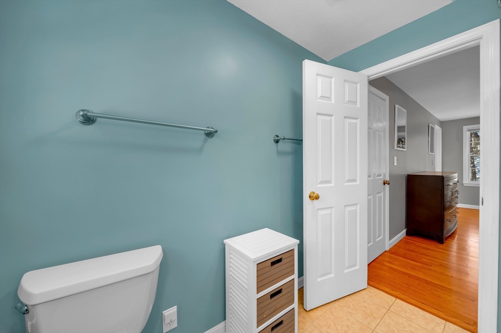37 Sullivan Street North Andover, MA 01845 - Photo 30 of 42