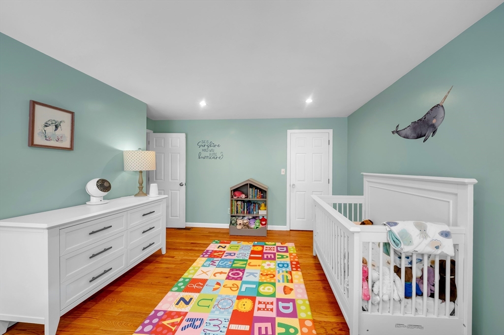 37 Sullivan Street North Andover, MA 01845 - Photo 32 of 42