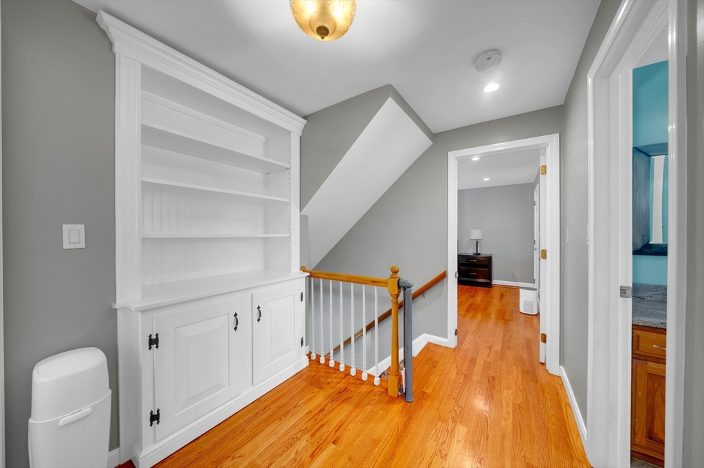 37 Sullivan Street North Andover, MA 01845 - Photo 33 of 42