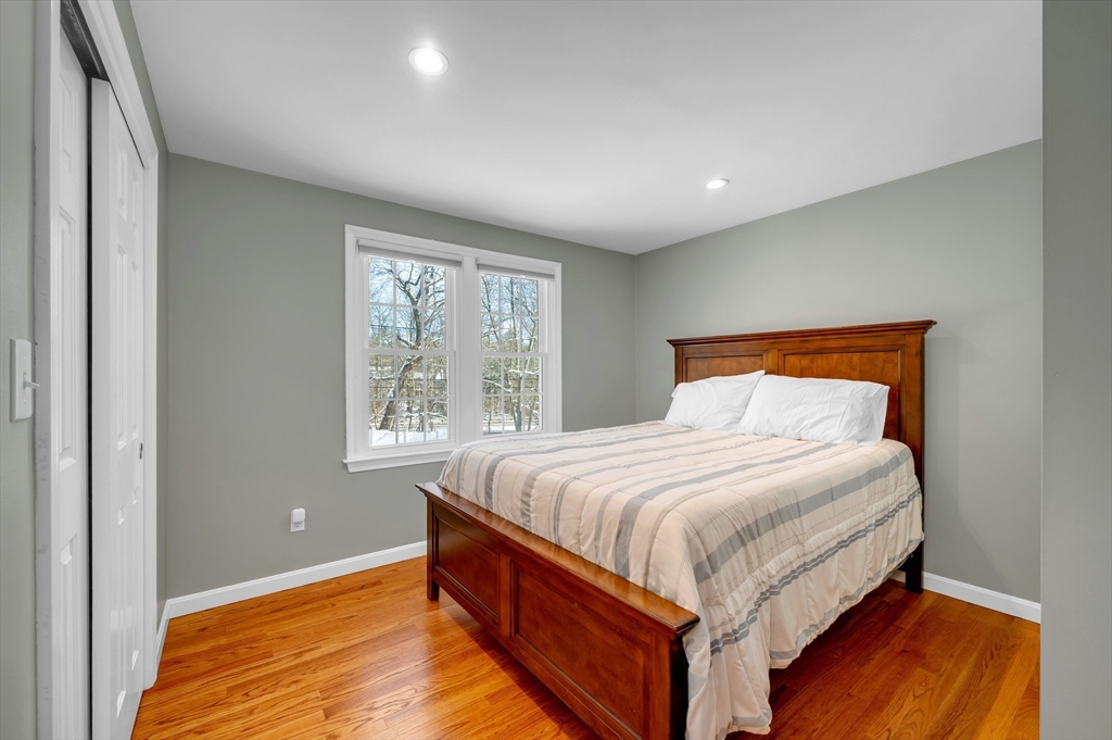 37 Sullivan Street North Andover, MA 01845 - Photo 34 of 42