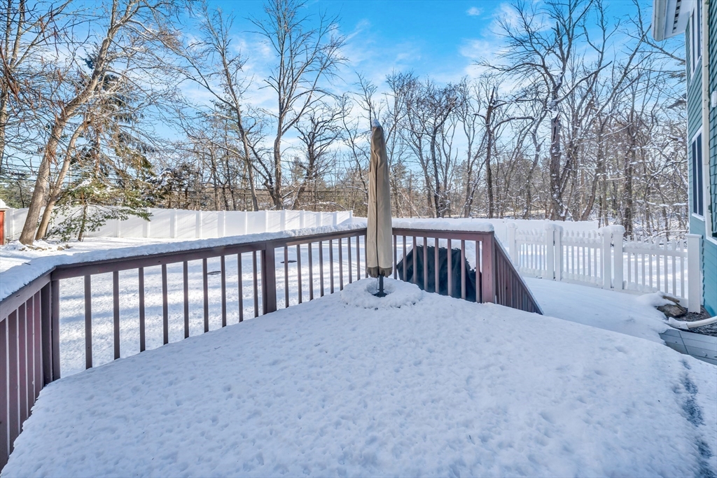 37 Sullivan Street North Andover, MA 01845 - Photo 9 of 42