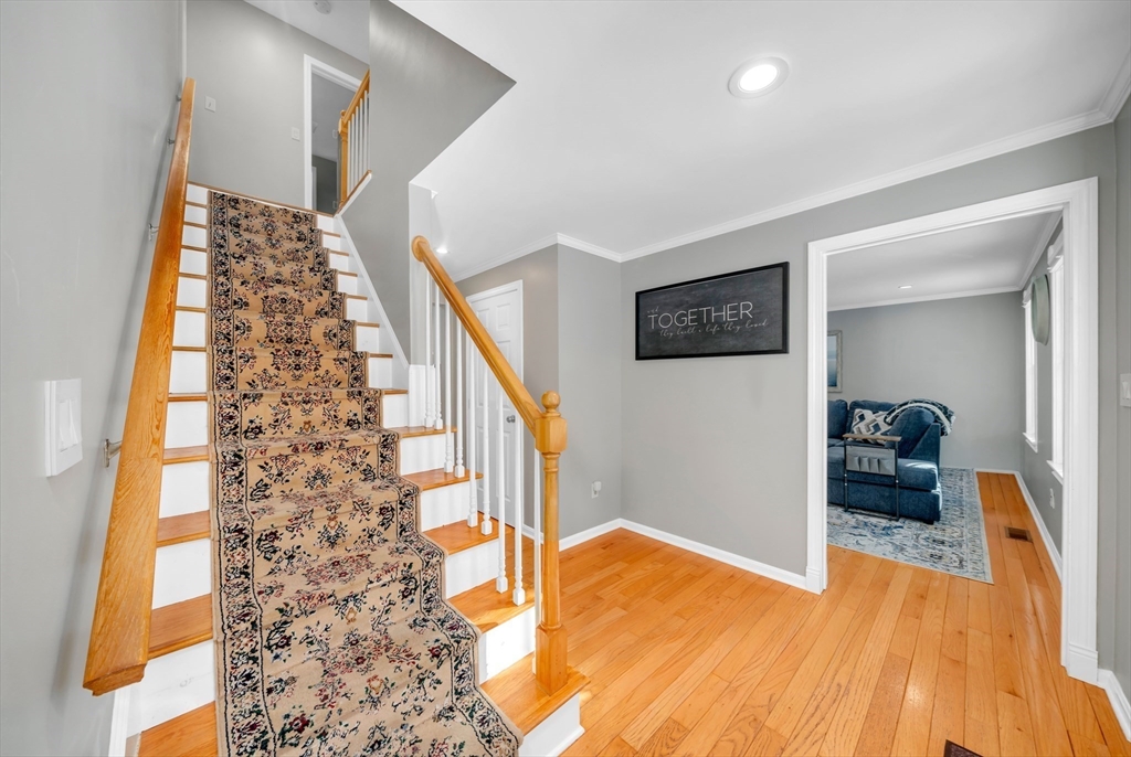 37 Sullivan Street North Andover, MA 01845 - Photo 10 of 42