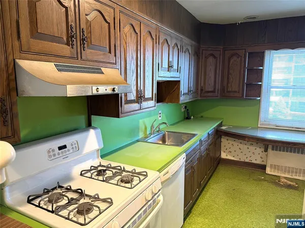 $109,000 | 280 South Prospect Avenue, Unit 3N, Hackensack, NJ 07601