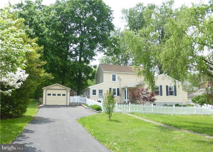 320 South Main Street Spring City, PA 19475 - Photo 1 of 26
