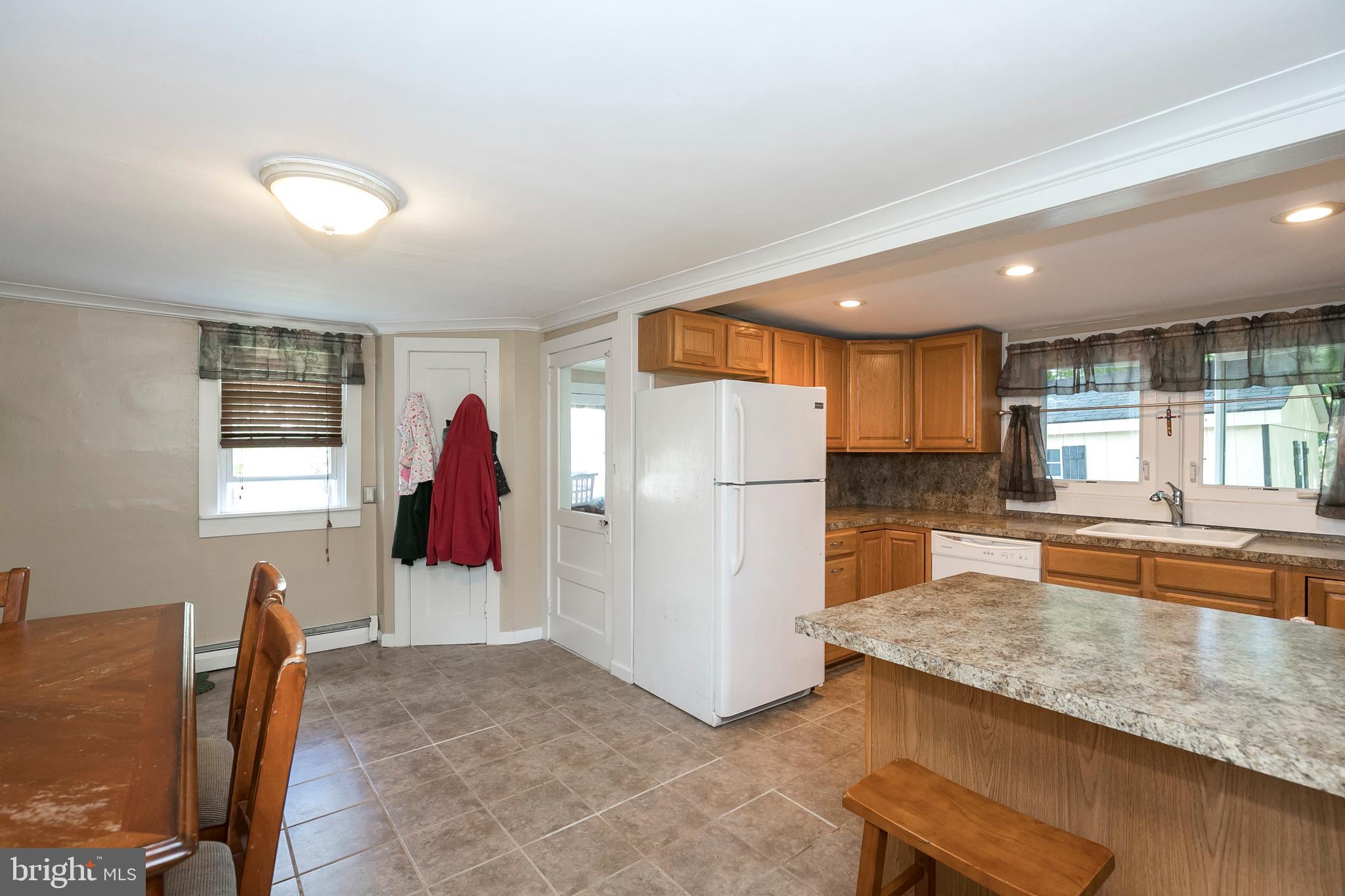 320 South Main Street Spring City, PA 19475 - Photo 6 of 26