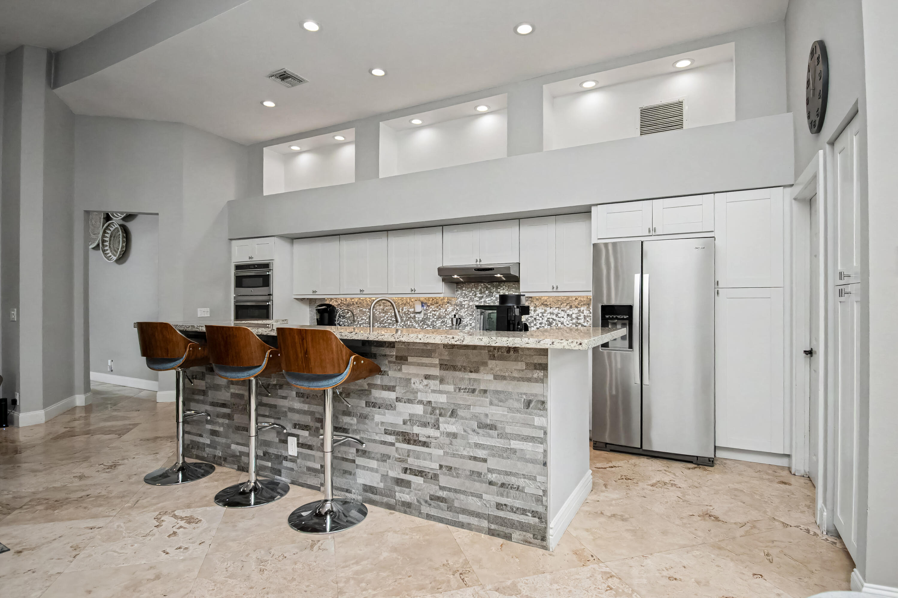 2653 Northwest 46th Street Boca Raton, FL 33434 - Photo 11 of 75 F76D156D-9761-41C5-804F-2DD20C1C4C99