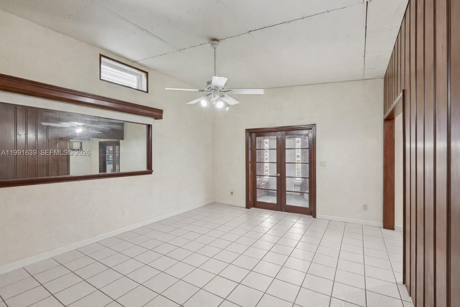 272 West 46th Street Hialeah, FL 33012 - Photo 7 of 34
