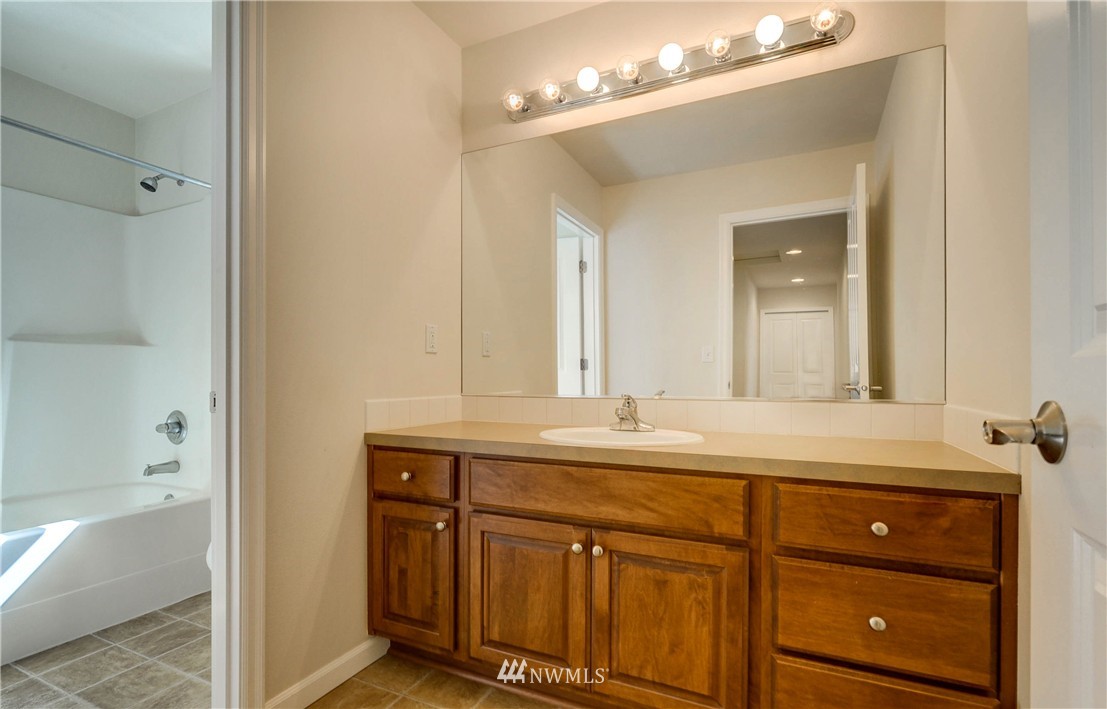 15710 36th Avenue Southeast Bothell, WA 98012 - Photo 17 of 24