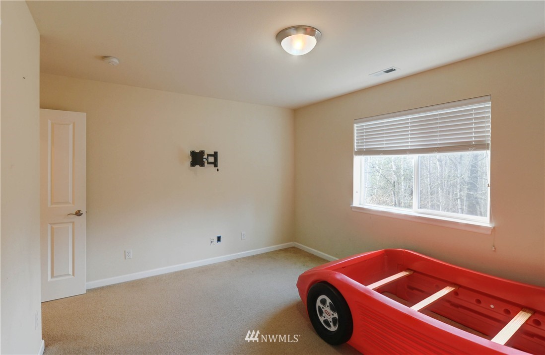 15710 36th Avenue Southeast Bothell, WA 98012 - Photo 18 of 24