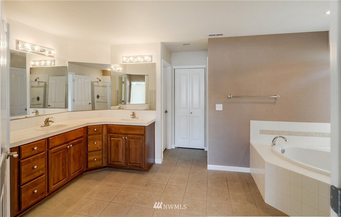 15710 36th Avenue Southeast Bothell, WA 98012 - Photo 20 of 24