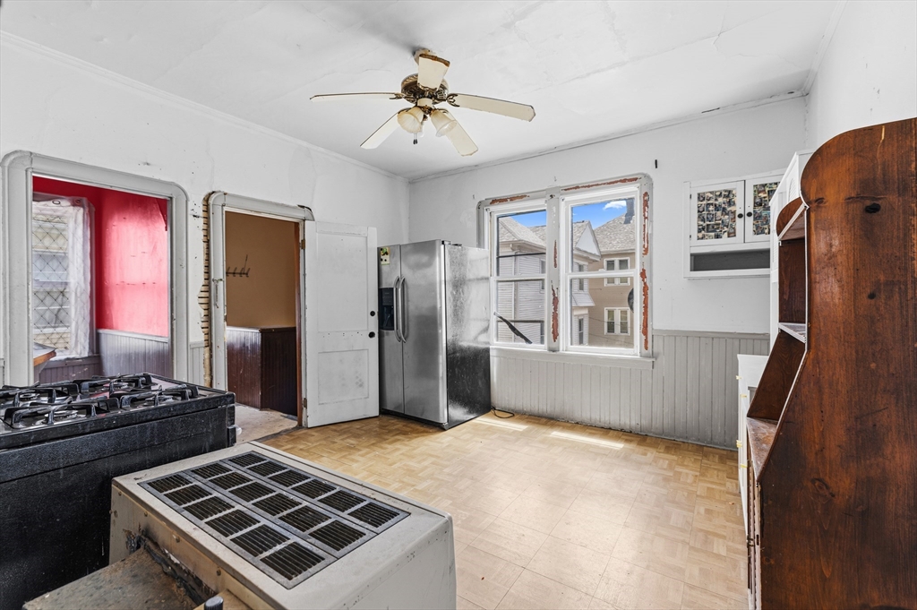 327 William Street Fall River, MA 02721 - Photo 39 of 41