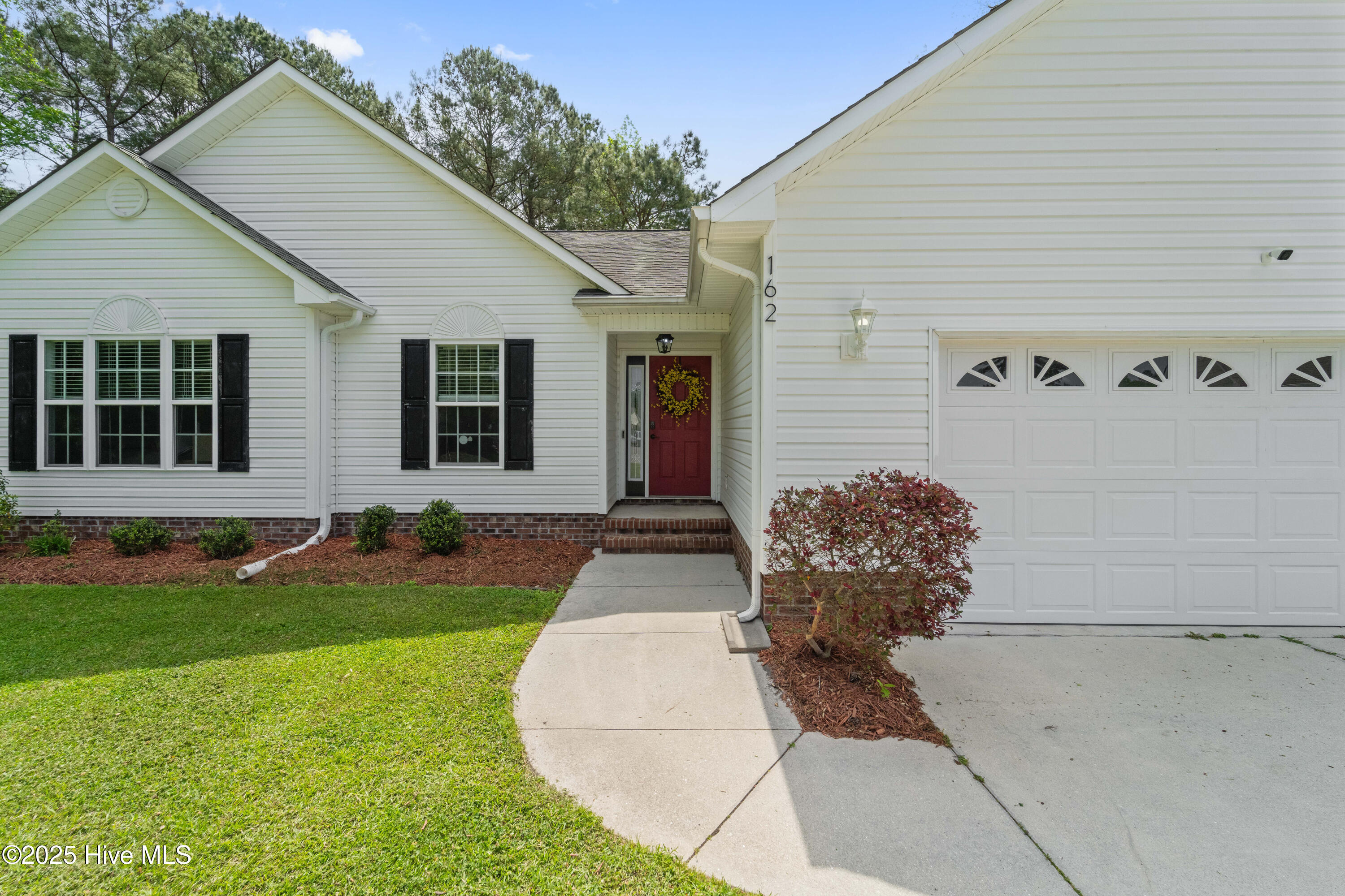 162 East Ridge Court Jacksonville, NC 28540 - Photo 2 of 54 DSC02868