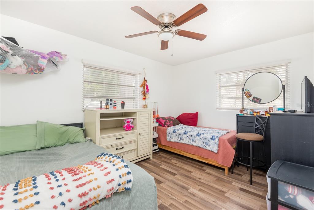 503 Hedge Row Road Brandon, FL 33510 - Photo 17 of 37