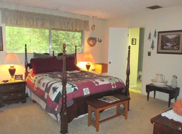 8251 North Applegate Road Grants Pass, OR 97527 - Photo 21 of 35 Gallery Image 21
