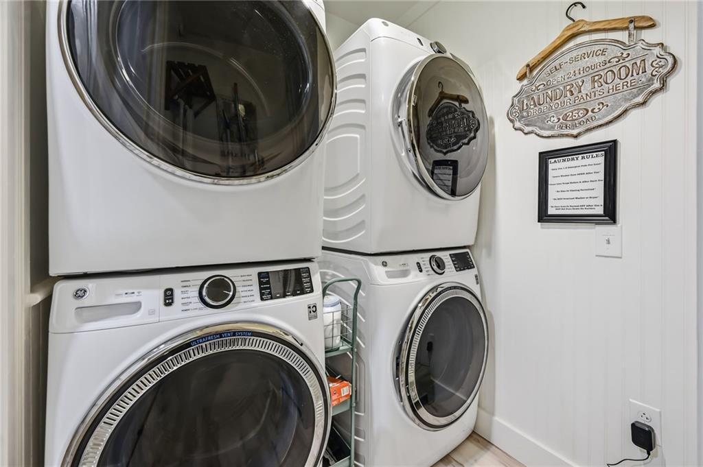 131 South Pitt Street Mercer, PA 16137 - Photo 18 of 50 a utility room with dryer and washer