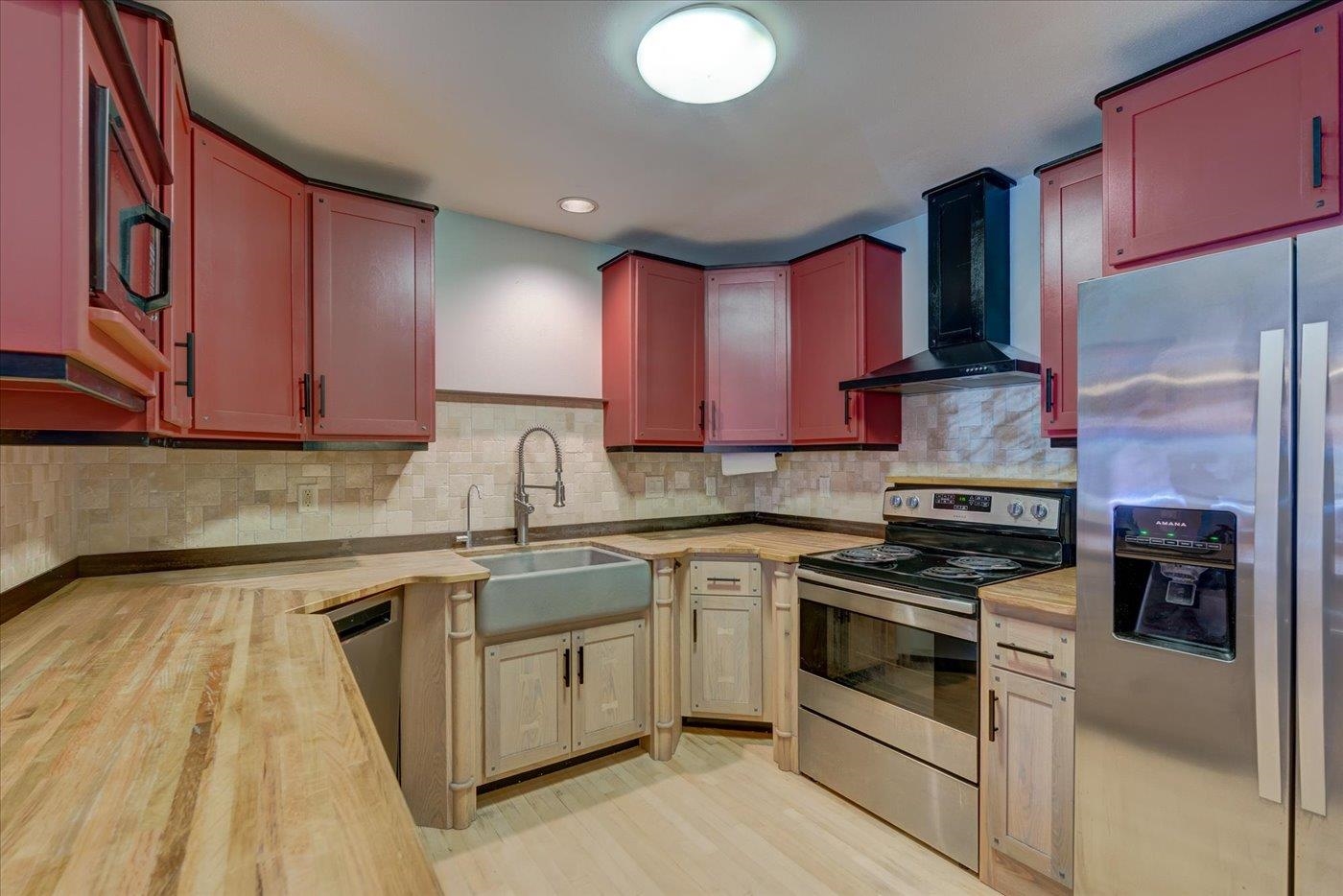 8318 Inverness Drive Madison, WI 53717 - Photo 12 of 47