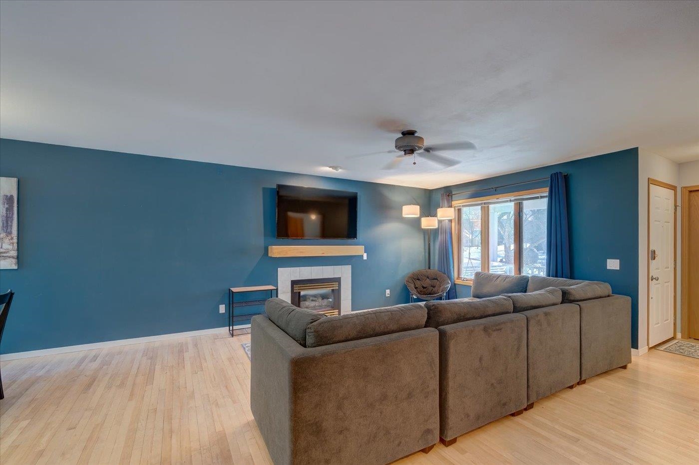 8318 Inverness Drive Madison, WI 53717 - Photo 6 of 47