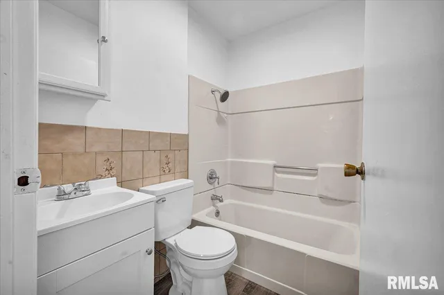 $124,900 | 909 East Moneta Avenue, Peoria Heights, IL 61616