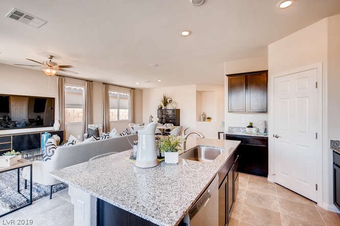 2145 Rio Rancho Pointe Place, Unit 48 Henderson, NV 89002 - Photo 13 of 27 Gallery Image 13