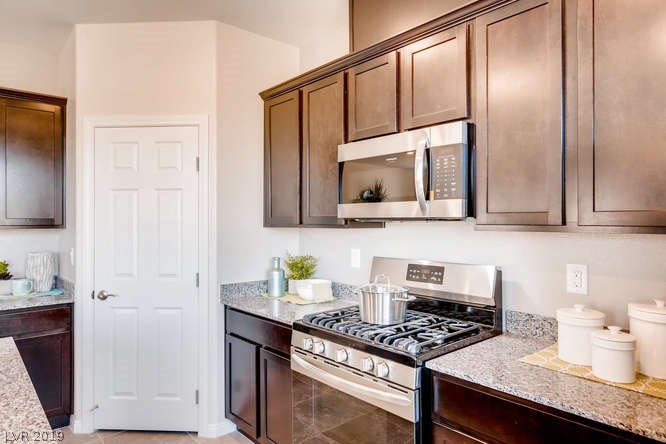 2145 Rio Rancho Pointe Place, Unit 48 Henderson, NV 89002 - Photo 14 of 27 Gallery Image 14