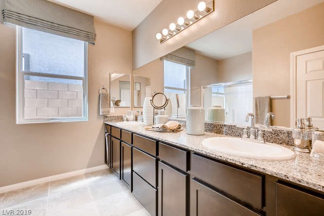 2145 Rio Rancho Pointe Place, Unit 48 Henderson, NV 89002 - Photo 17 of 27 Gallery Image 17